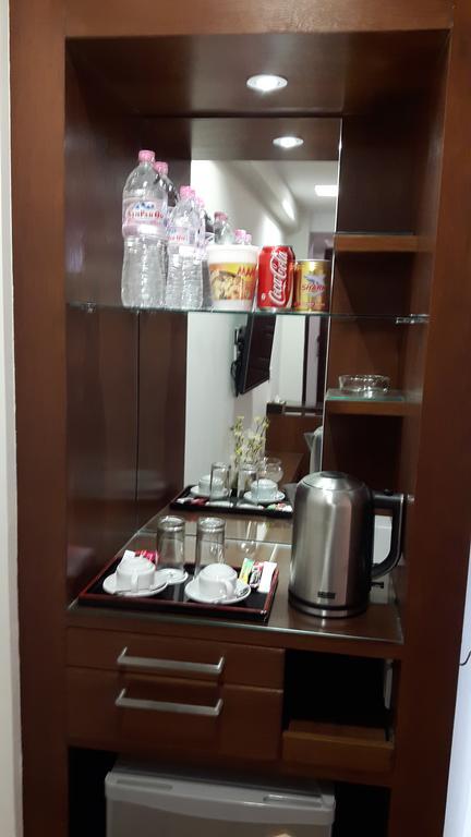 City Star Hotel Янгон Номер фото