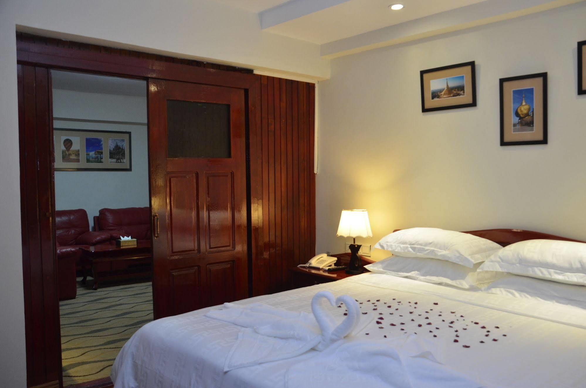 City Star Hotel Янгон Экстерьер фото