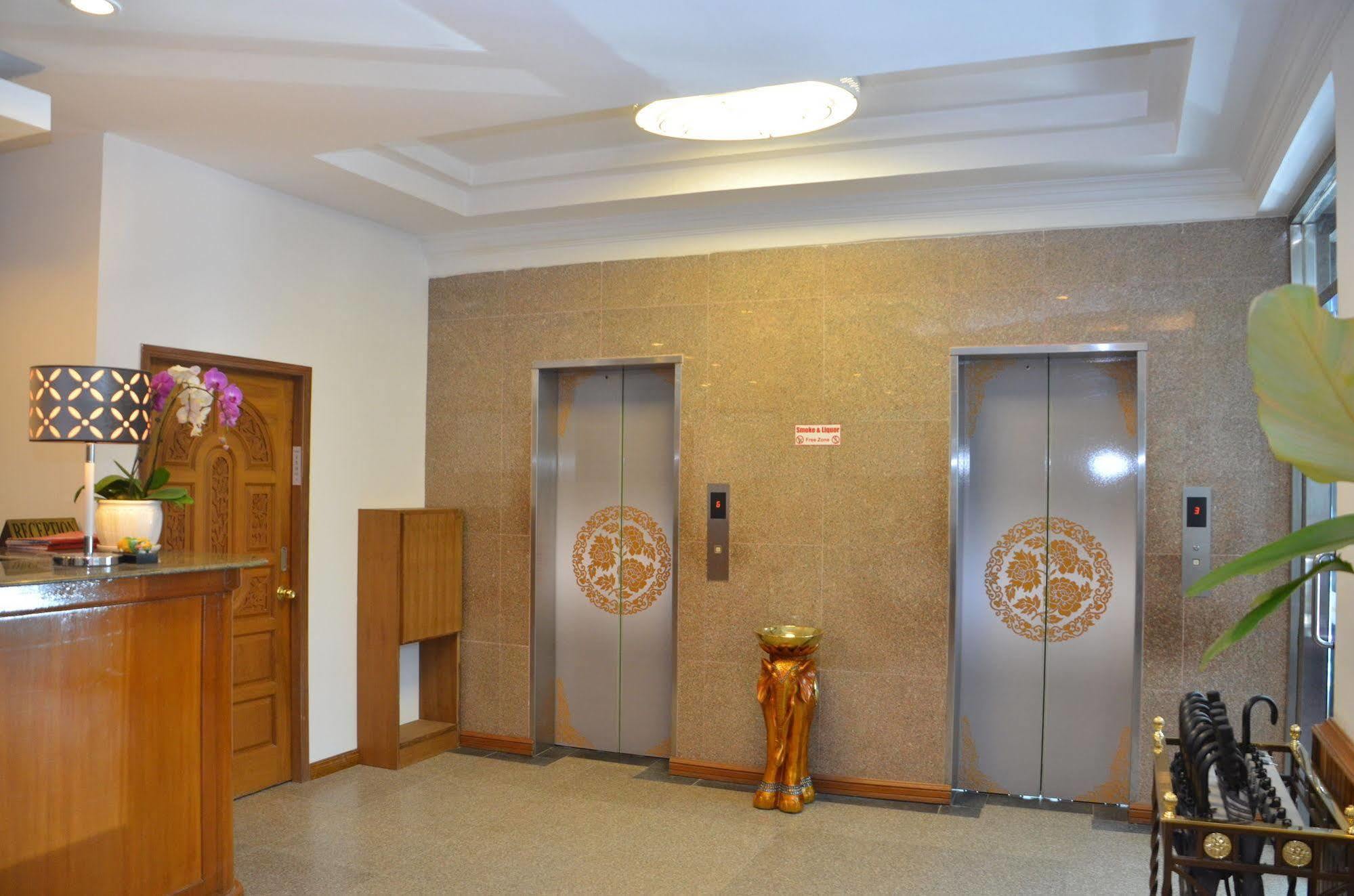 City Star Hotel Янгон Экстерьер фото